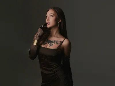 AlishaRuby kullanıcısının touch my body😻 albümü -  3 fotoğraf