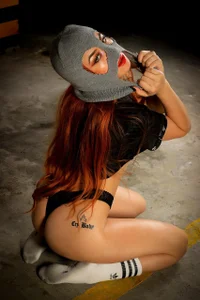 AmbarSantany: I will steal your heart 😈🔗🔥 ( фото)