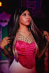 bri_cullen HALLOWEEN Pic 8