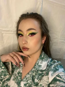 Public od _TR1X1E_  9 snímek