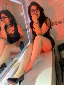 Sensual Latex de Violette_Blake_  2 Imagens