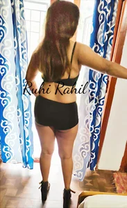 Ruhi_Rahil's Sexy figure Pic Sex Photo 5