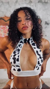 kelly_thomson your cow has arrived Bilde 3