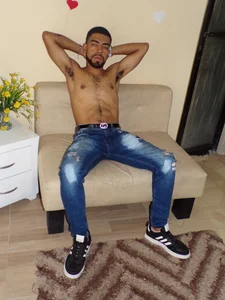 Aroon_Stonne Watch me ♥ Foto 2