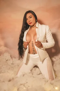 SeleneLujan Public Pic 4