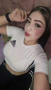 AliciaJerez1 Public Pic 3