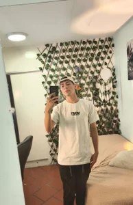 JeanKarlsPublic图片 4