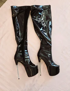 Heels de EmaCourtis  3 Imagens