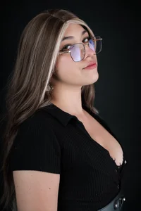 Back to black 🖤 de RogueRaveen  3 Imagens