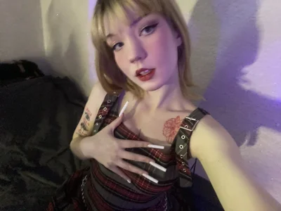 Linablueeyed album from vacation Pic 2