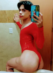 femboykeene BODY RED  5টি ছবি