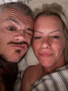 trans_man_and_his_domPublic Bild 2