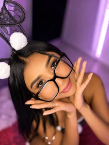_mia_hot03 Public Billede 4