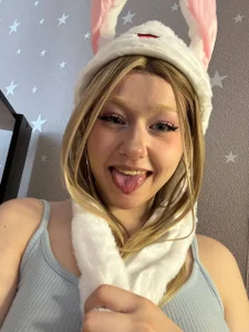Cherry_Vessel Do I look like a female version of Bugs Bunny? Pic 8