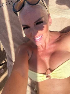 Victoria_SweetXXX's Sziasztok Sex Photo 5