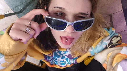 Metal on the Tongue de HerminaJenkins  Imagens