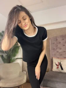 Alice_in_cumland_ Public Immagine  3