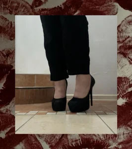 𝐌𝐲 𝐡𝐞𝐞𝐥𝐬👠 od AlmaSound  snímek