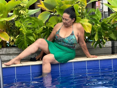 ElizabethMiler welcome guys Pic 5