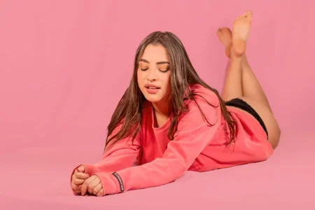 Nicole_white_11 Public Pic 6