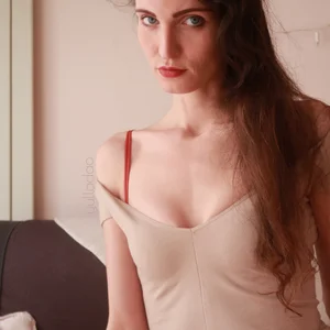 yulladao robe beige Foto 8