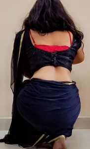 Lusty_Tara Public Pic