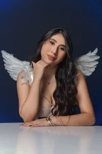 MayaMoretti_ angel face, sinful body Pic 4