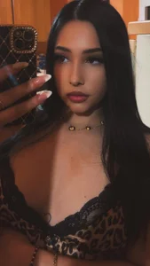 Angell-Sky Public зображення