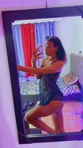 Kimberly_thompsom Days off Pic 6