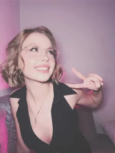 SigneKali: Public ( 3 фото)