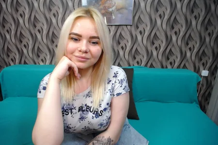 SandraSkyy Public Pic 3