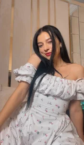 KitnissKiss just me😊🥰 Pic 3