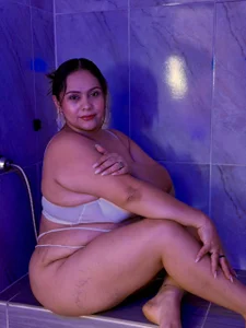 janecullen Shower🚿 Pic 4