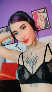 aliss_blu's XXX Nude Photo 4