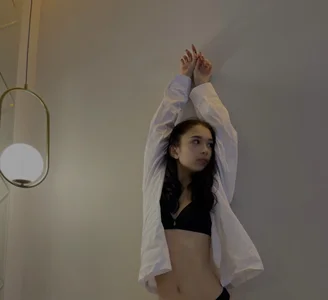 Anna_Way Public صورة واحدة|Anna_Way Public صورتان|Anna_Way Public  صور|Anna_Way Public  صورة