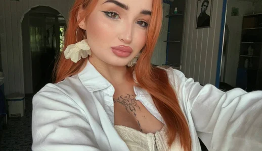 KendallGlow Public  2. fénykép