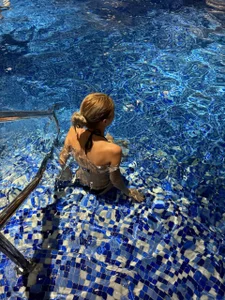 Korean_blink Public Pic