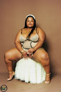 MissLola27 Lolaa Hình 3