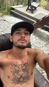 alejo__323__ A BIT OF ME Immagine  2