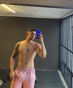 Alex_cute77 Sexy in the Gym Hình 3