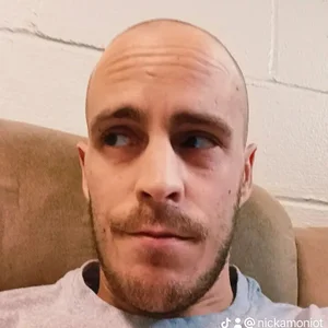 tryinitoutagain: Me ( фото)