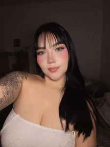 my beautiful face🤭😏 de SeleneFoxx_6  3 Imagens