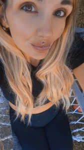 xSexyCassyx Ich - {count, plural, one {תמונה אחת} two {שתי תמונות} many {# תמונות} other {# תמונות}}