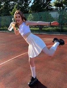 Marryme- SPORTY UNDER THE SCORCHING SUN  4. fénykép