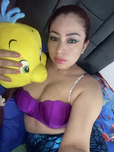 Violett_Taylor Hallowen 2025 Pic 2