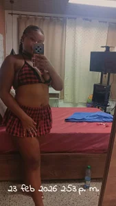 RebeccaBourbon Public Pic 2