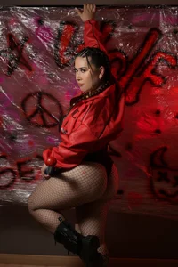 sarawolffPublic图片