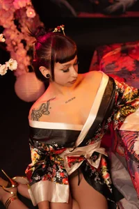 mary_spencer The goddess you asked for, came from the east for you🈺 Pic