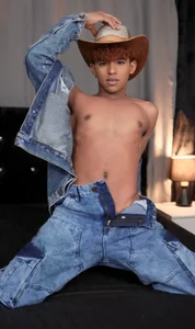 Noah_Smith04 SOMETHING NEW FOR YOU Hình 3