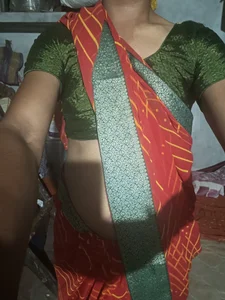 ShemaleDesi6 Public Gambar 8
